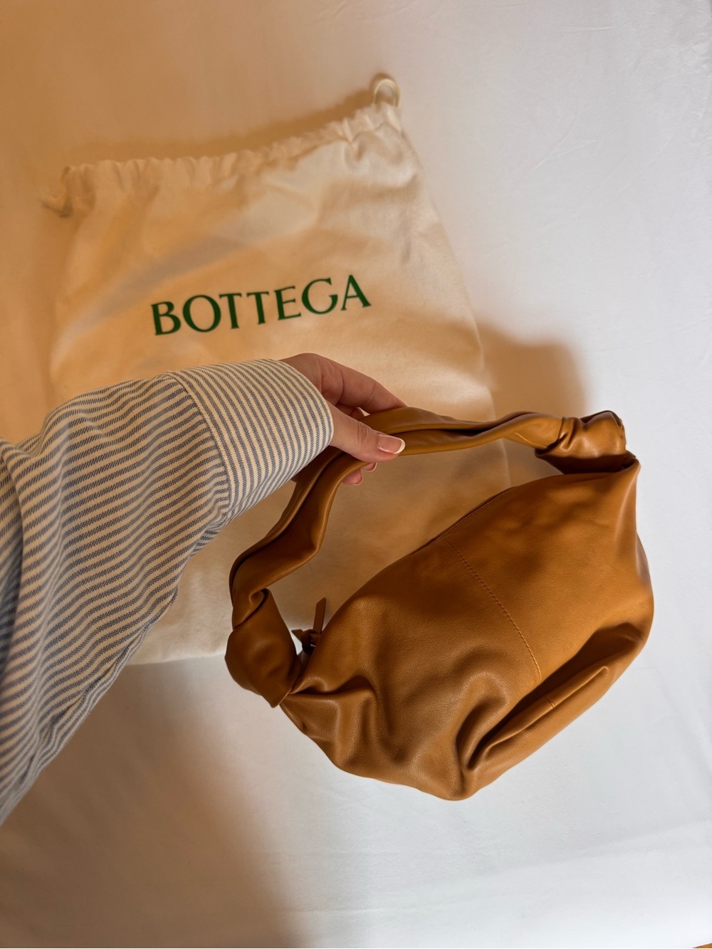 Bottega Veneta Caramel Tan Double Knot Shoulder Bag - Picture 2 of 6